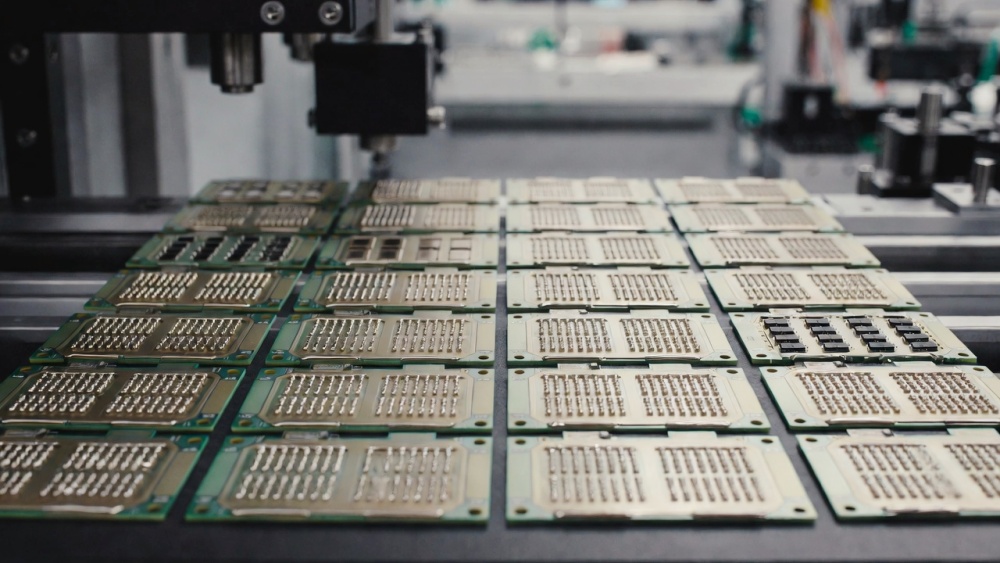 Solder Paste Printing Consistency Across Different Products Konsistentnost tiska spajkalne paste pri različnih izdelkih