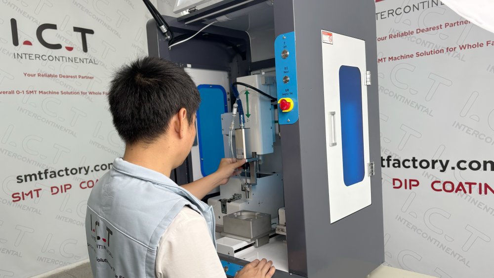 Robot za vijačenje SCR300.jpg